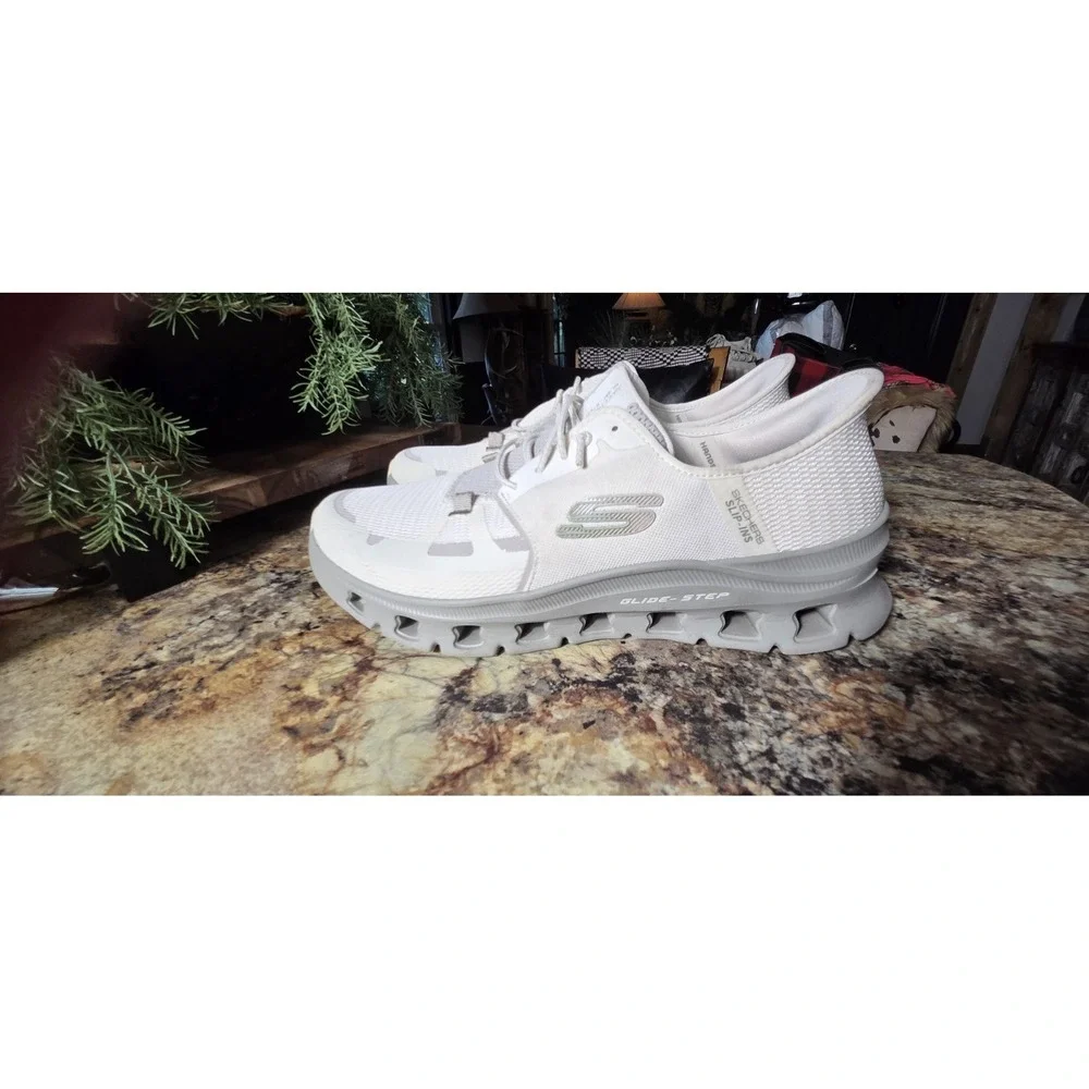 sketcher's slip ins mens 11.5 Glide Step, Walking,